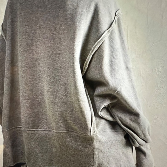 WE THE FREE CAMDEN “12” SWEATSHIRT. - Picture 7 of 9